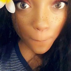 Meet your Posher, Lateia